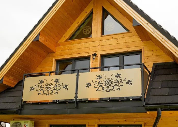 Dom Z Widokiem Na Gory I Prywatnym Jacuzzi W Zebie